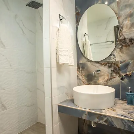 Blue Dream Luxury Haraki