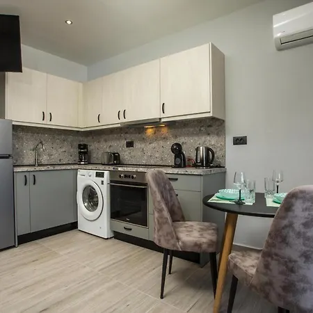 Blue Dream Luxury Apartment